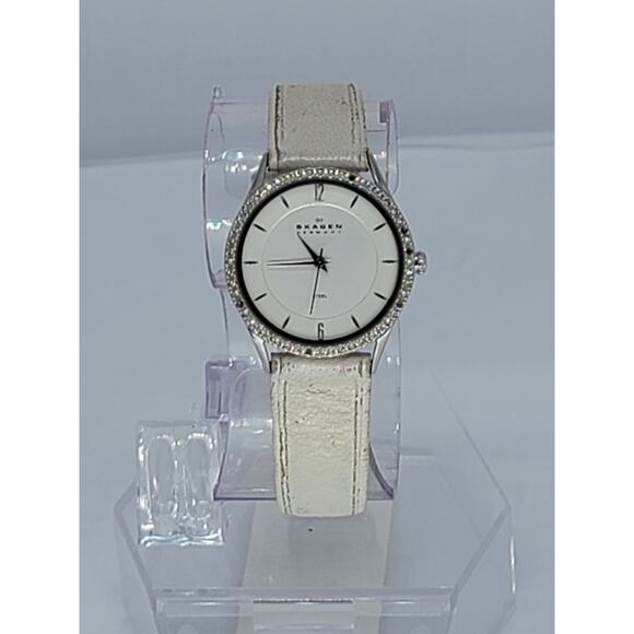 Skagen Katja 347SSLW Women Stainless Steel Analog Dial Quartz Wrist Watch